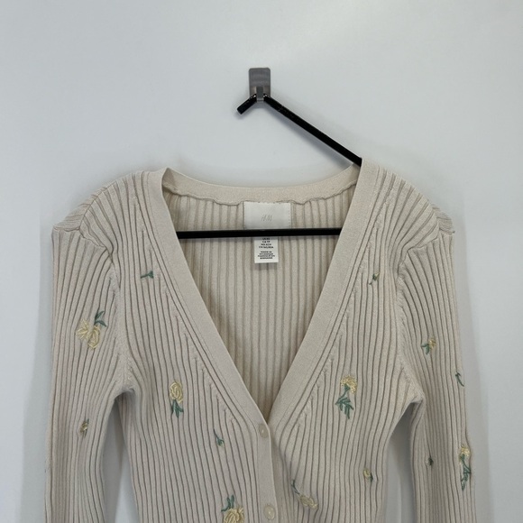H&M Ribbed Knit Rose Floral Embroidered Cardigan - Picture 1 of 7